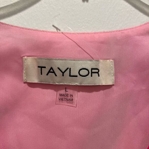 Taylor Lawn Printed Pink Sundress with Flutter Sleeves and V-Neck Large - Picture 6 of 9